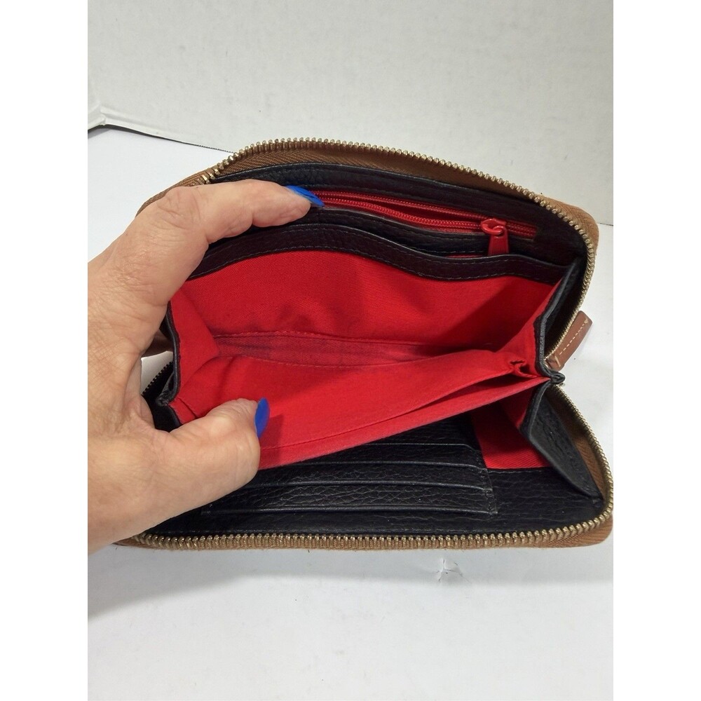 Dooney & Bourke Black & Brown Pebbled Leather  Zip Wallet - Picture 10 of 10